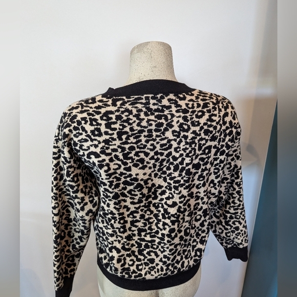 Molly Braken leopard print crew neck sweater size XS/S - Picture 6 of 15